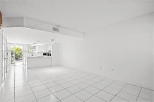 311 NW 82nd Ave APT 1205, Miami, FL 33126, Sold 06/06/24