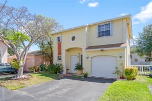 11728 NW 12th St, Pembroke Pines, FL 33026, Sold 06/07/24
