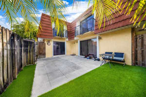 9954 NW 6th Pl #0, Plantation, FL 33324, Sold 06/25/24