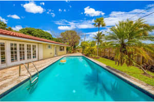 3720 S Longfellow Cir, Hollywood, FL 33021, Sold 01/31/25