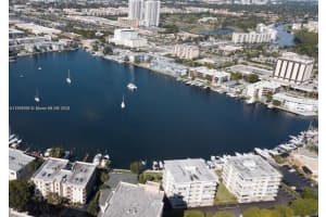 121 Golden Isles Dr APT 307, Hallandale Beach, FL 33009, Sold 04/01/25