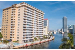 121 Golden Isles Dr APT 307, Hallandale Beach, FL 33009, Sold 04/01/25