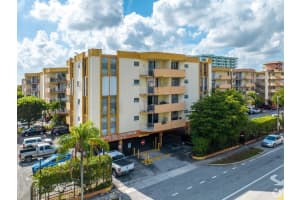 1750 W 46th St APT 419, Hialeah, FL 33012, Sold 07/01/24