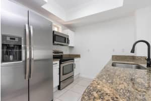 7285 SW 90th St UNIT D612, Miami, FL 33156, Sold 07/15/24