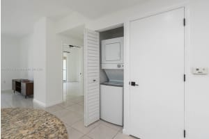 7285 SW 90th St UNIT D612, Miami, FL 33156, Sold 07/15/24