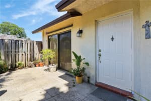 513 Springdale Cir #513, Palm Springs, FL 33461, Sold 07/31/24