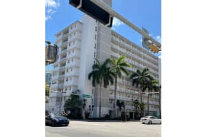 1300 Lincoln Rd B302, Miami Beach, FL 33139, Sold 10/02/24