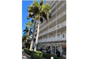 1300 Lincoln Rd B302, Miami Beach, FL 33139, Sold 10/02/24