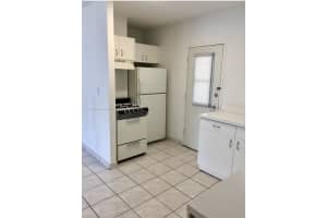 1300 Lincoln Rd B302, Miami Beach, FL 33139, Sold 10/02/24