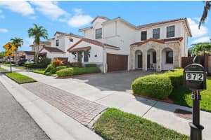 972 NW 104 Ave, Miami, FL 33172, Sold 11/27/24