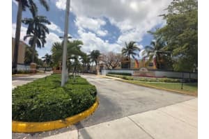 6284 NW 186th St APT 208, Hialeah, FL 33015, Sold 07/29/24