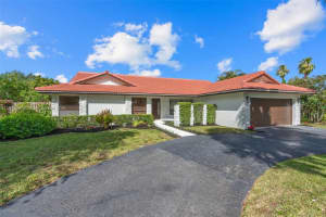 9726 NW 20th St, Coral Springs, FL 33071, Sold 10/04/24