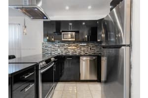 10 Crossings Cir f, Boynton Beach, FL 33435, Sold 10/15/24