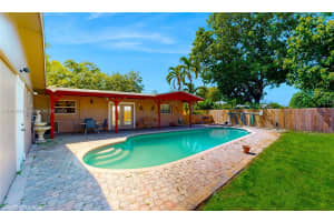 2201 NW 82nd Ave, Pembroke Pines, FL 33024, Sold 01/15/25