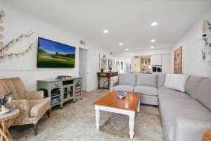 9800 N Hollybrook Lake Dr APT 301, Pembroke Pines, FL 33025, Sold 09/09/24