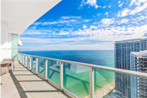4111 S Ocean Dr, Hollywood, FL 33019, Sold 11/12/24