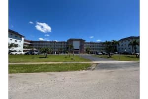 4140 NW 44th Ave APT 305, Lauderdale Lakes, FL 33319, Sold 12/09/24