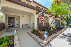 2845 W Aviary Dr, Hollywood, FL 33026, Sold 06/24/24