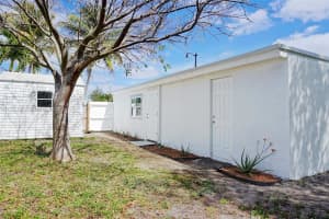 2589 NE 14th Ave, Pompano Beach, FL 33064, Sold 10/31/24