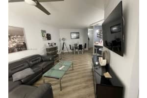 7075 NW 186th St APT C404, Hialeah, FL 33015, Sold 06/03/24