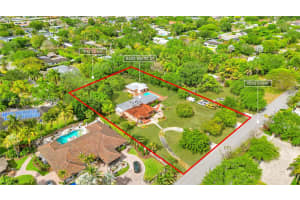 8455 SW 92nd St, Miami, FL 33156, Sold 11/01/24