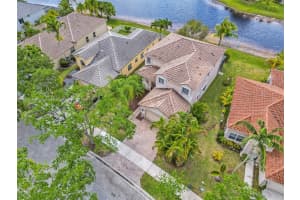 635 Vista Meadows Dr, Weston, FL 33327, Sold 06/11/24
