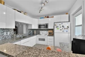 620 NE 12th Ave APT 103, Hallandale Beach, FL 33009, Sold 08/06/24