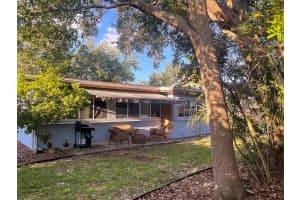 8947 SW 157th St, Palmetto Bay, FL 33157, Sold 09/13/24