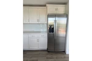 30 E 39th St APT 325, Hialeah, FL 33013, Sold 09/10/24