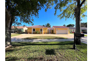 6208 NW 194th St, Hialeah, FL 33015, Sold 06/25/24