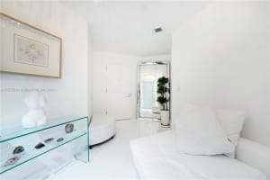 851 NE 1st Ave #3604, Miami, FL 33130, Sold 08/30/24