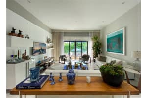116 W Mashta Dr, Key Biscayne, FL 33149, Sold 12/12/24