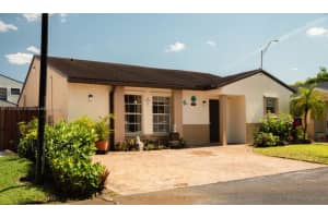 19842 NW 65th Ct, Hialeah, FL 33015, Sold 06/08/24