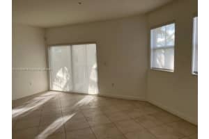 10600 NW 88th St APT 218, Doral, FL 33178, Sold 05/29/24