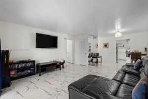 4043 NW 16th St APT 201, Lauderhill, FL 33313, Sold 07/16/24