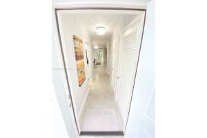 1040 SE 4th Ave APT 333, Deerfield Beach, FL 33441, Sold 05/31/24