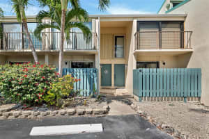 87200 Overseas Hwy Apartment K5, Islamorada, FL 33036, Sold 09/27/24