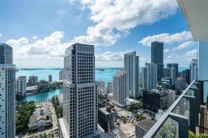 68 SE 6th St Apt 3711, Miami, FL 33131, Sold 07/22/24