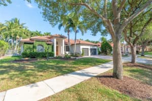 13174 Spring Lake Dr, Cooper City, FL 33330, Sold 05/21/24