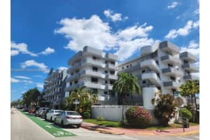 8201 Byron Ave APT 401, Miami Beach, FL 33141, Sold 06/27/24