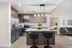 1938 Jackson St 306, Hollywood