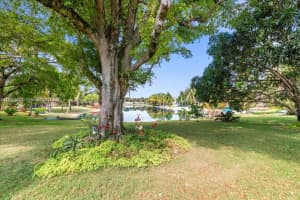 14350 Lake Crescent Pl, Miami Lakes, FL 33014, Sold 10/07/24