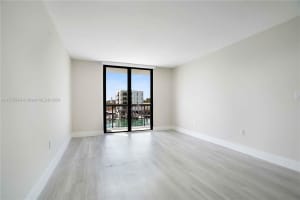 8100 Byron Ave APT 304, Miami Beach, FL 33141, Sold 11/08/24