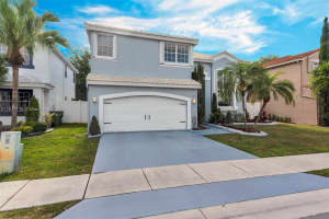1138 SW 104th Way, Pembroke Pines, FL 33025, Sold 07/10/24