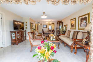 329 SE 3rd St #205p, Hallandale Beach, FL 33009, Sold 06/17/24