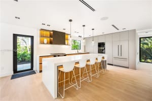 545 SW 29th Rd, Miami, FL 33129, Sold 04/10/25