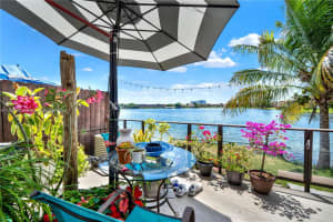 10810 NW 7th St #6b, Miami, FL 33172, Sold 07/02/24