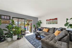 10810 NW 7th St #6b, Miami, FL 33172, Sold 07/02/24