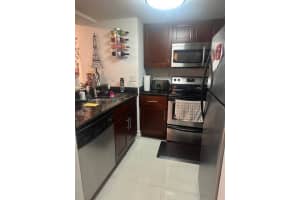 800 N Miami Ave e 401, Miami, FL 33136, Sold 09/20/24