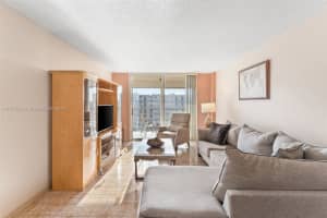 14150 SW 84th St APT 407I, Miami, FL 33183, Sold 08/29/24